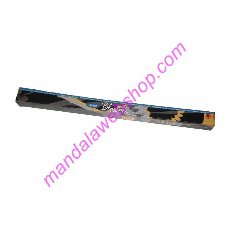 Encens BLACK BLOSSOM Boite de 10 Grammes Encens BLACK BLOSSOM Boite de 10 Grammes